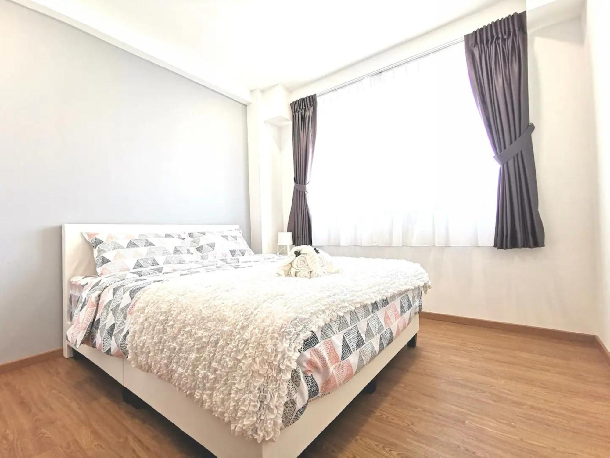 3 Bedrooms Kallang Train Singapore