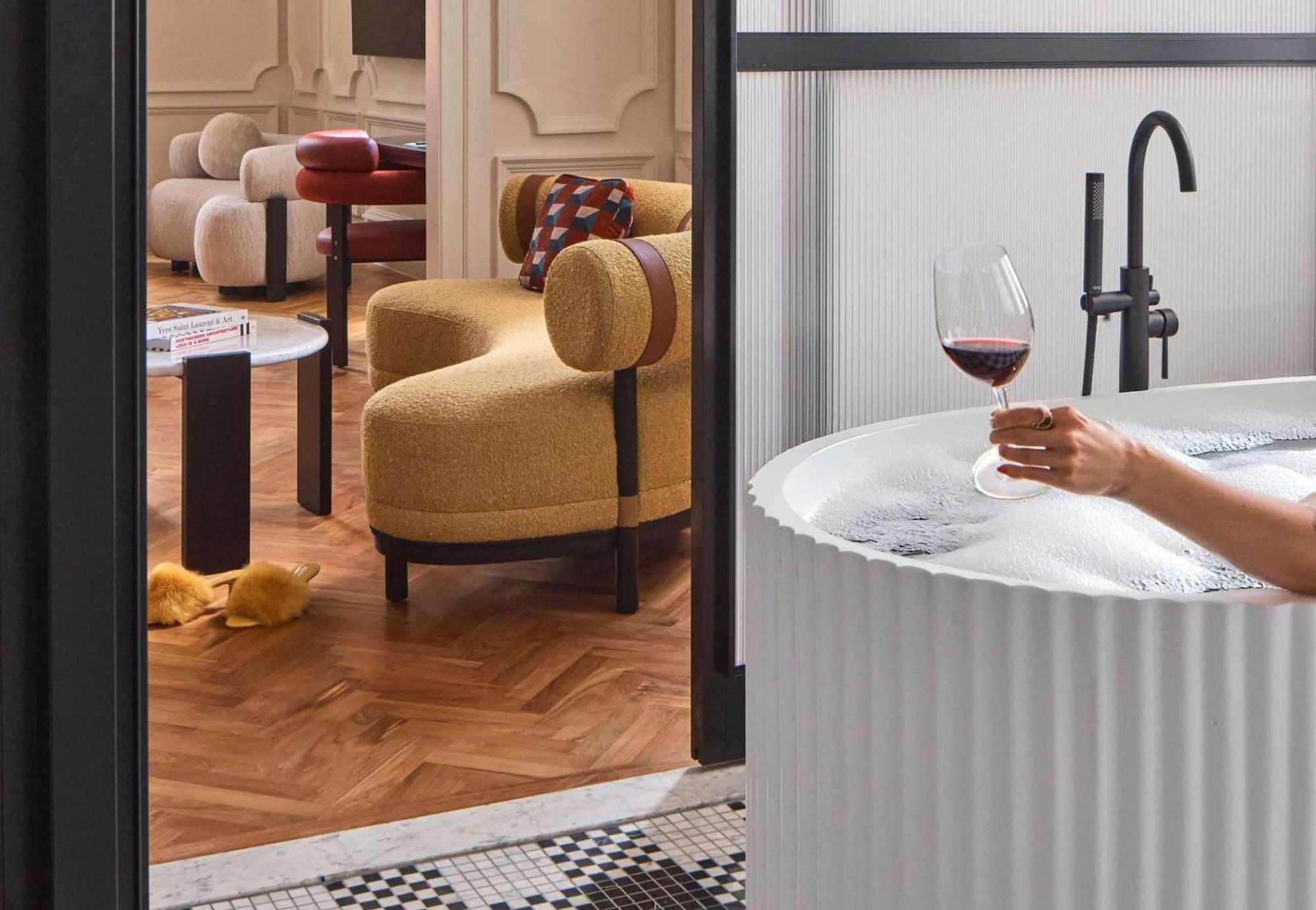 Qt Hotel Singapore