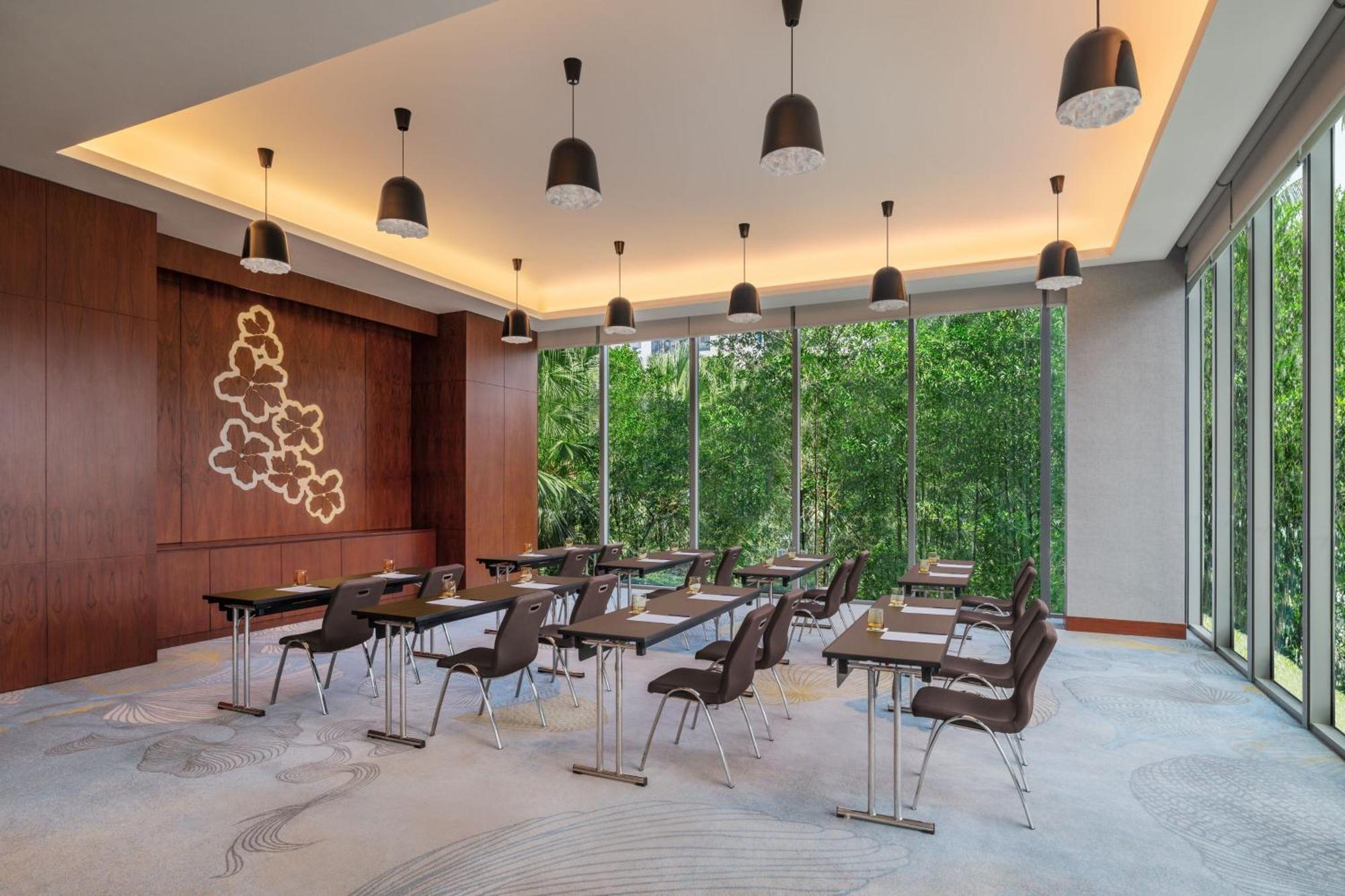Hotel W - Sentosa Cove 5*