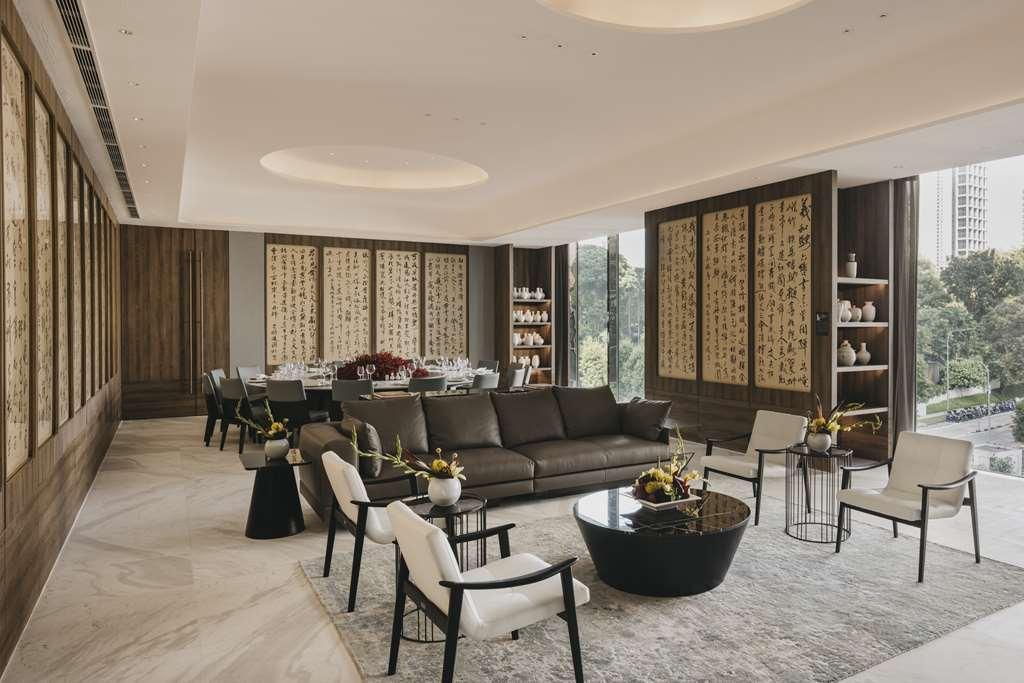 Pan Pacific Orchard Hotel 5*