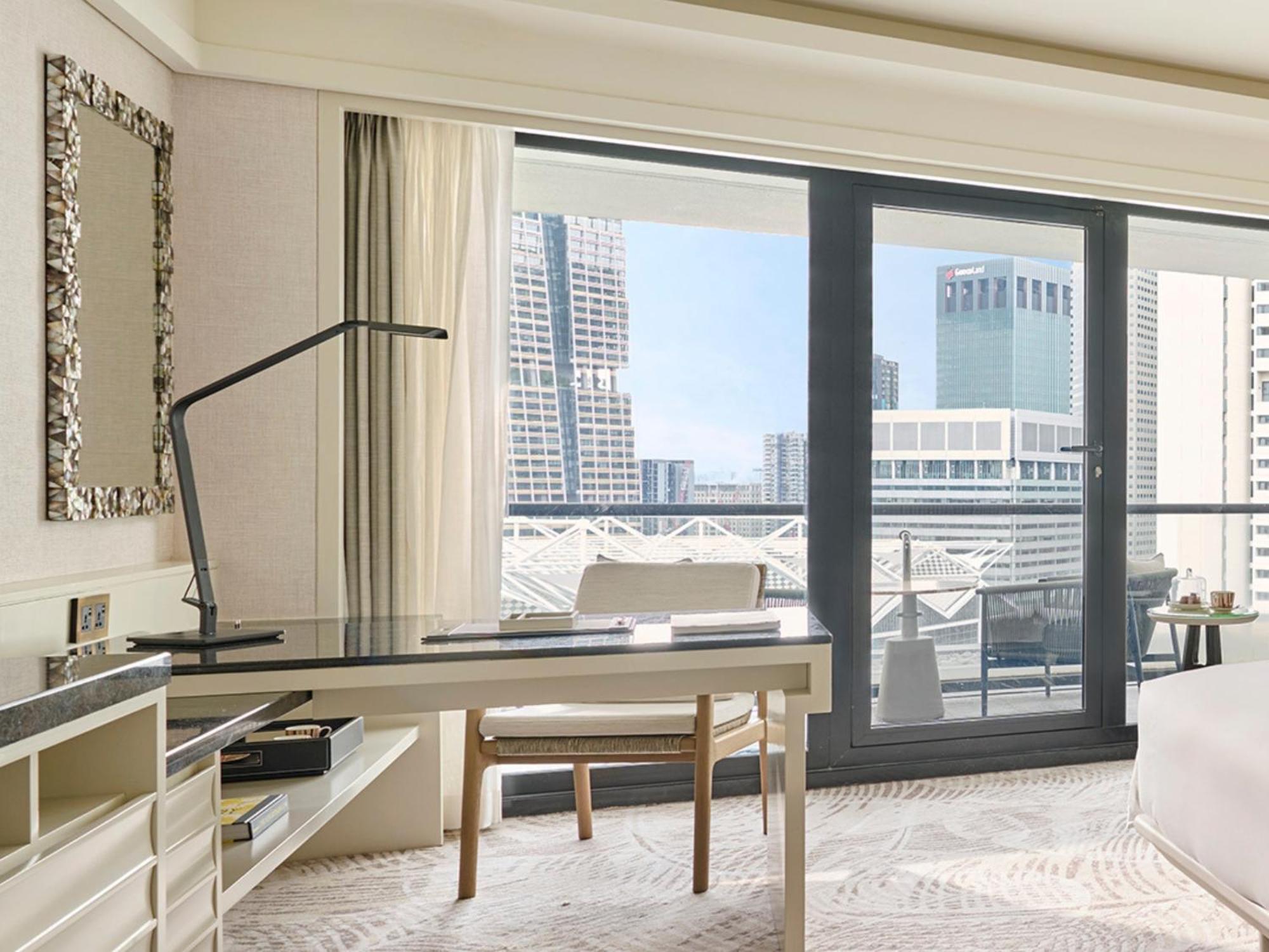 Mandarin Oriental,