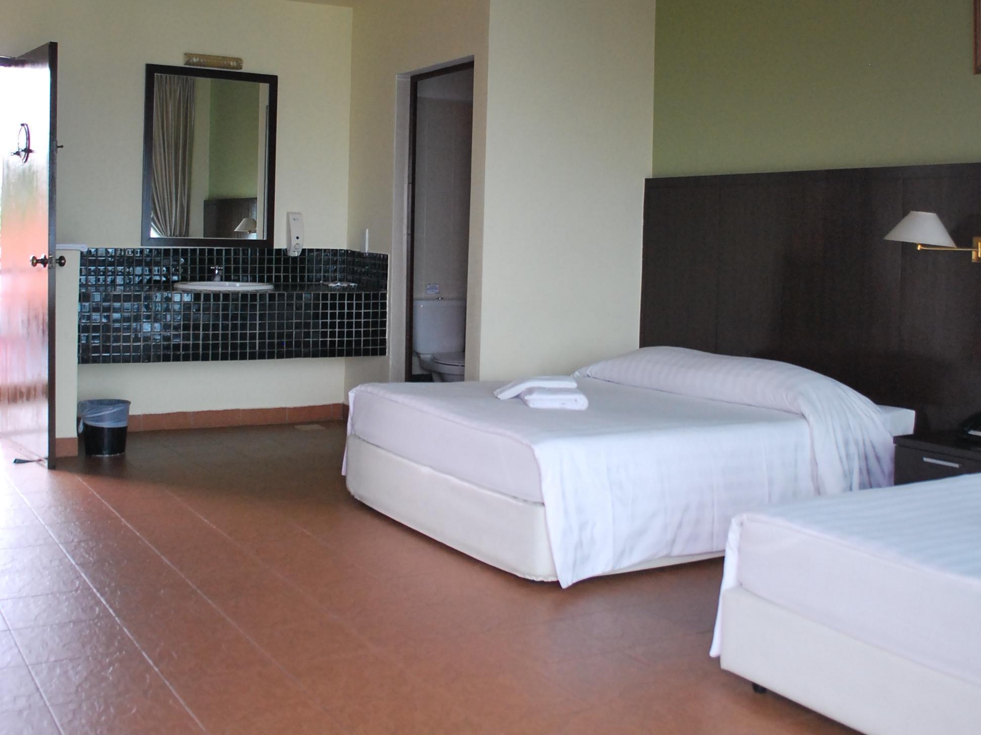 Saf Yacht Club Changi Hotel 3*