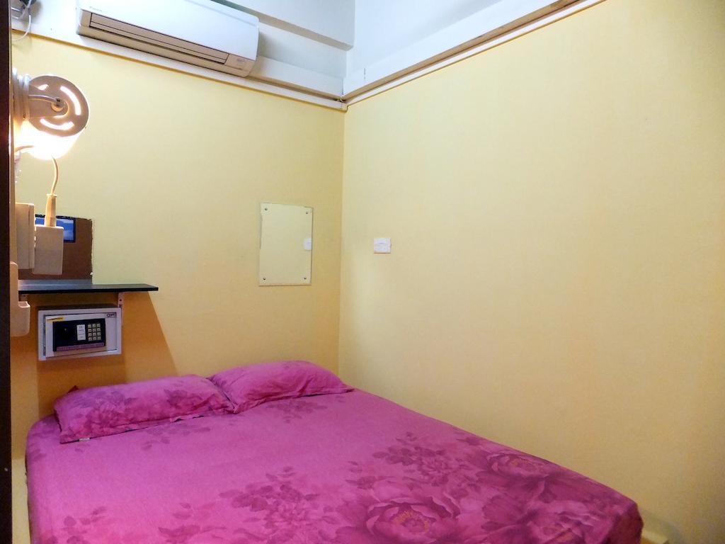 Hostel Feel At *