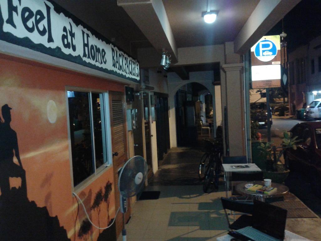 Hostel Feel At *