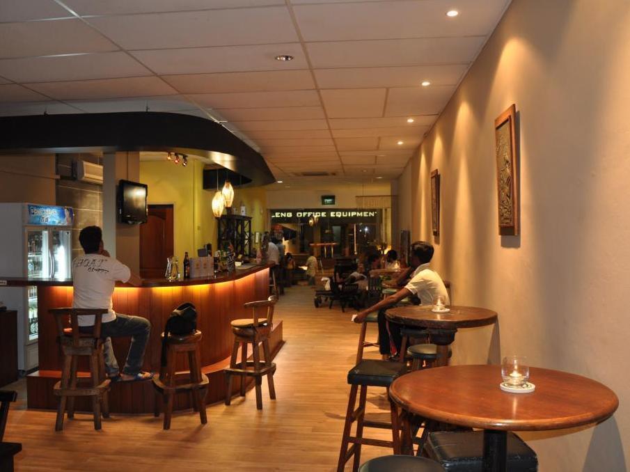 Fernloft Little India 2*