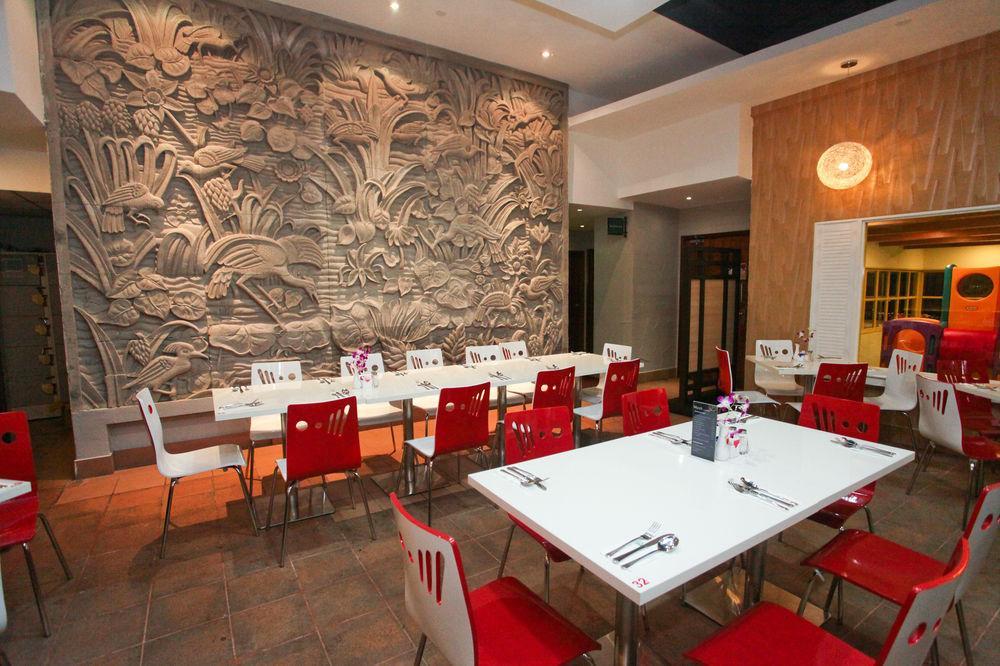 The At Recreation Club 4* Singapore