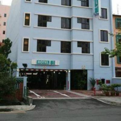 81 Geylang Hotel 2*
