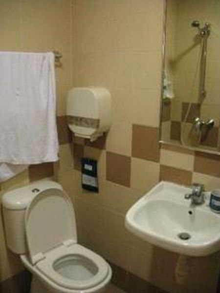 81 Geylang 2*