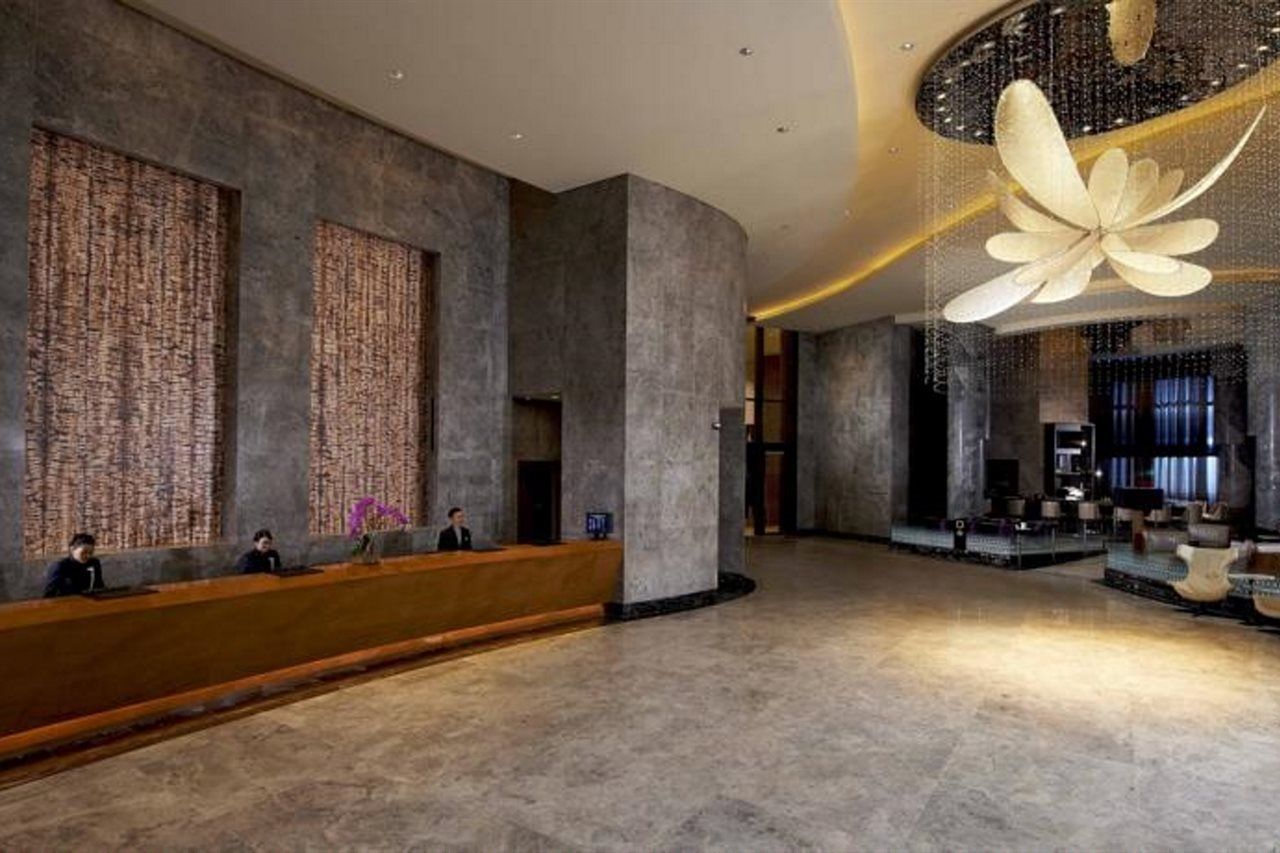 Carlton 5*