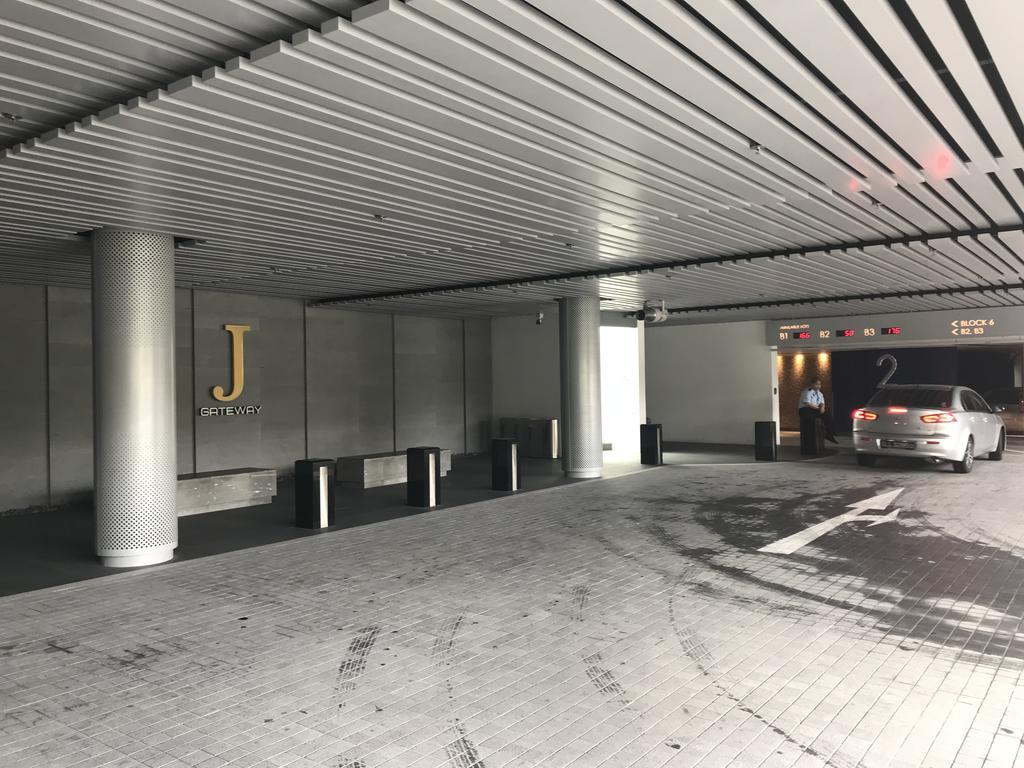 Apartment J Gateway Singapore