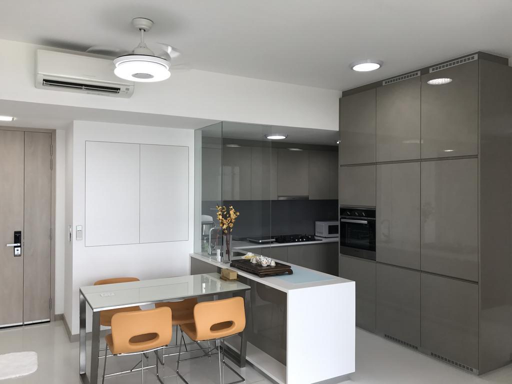 Apartment J Gateway *