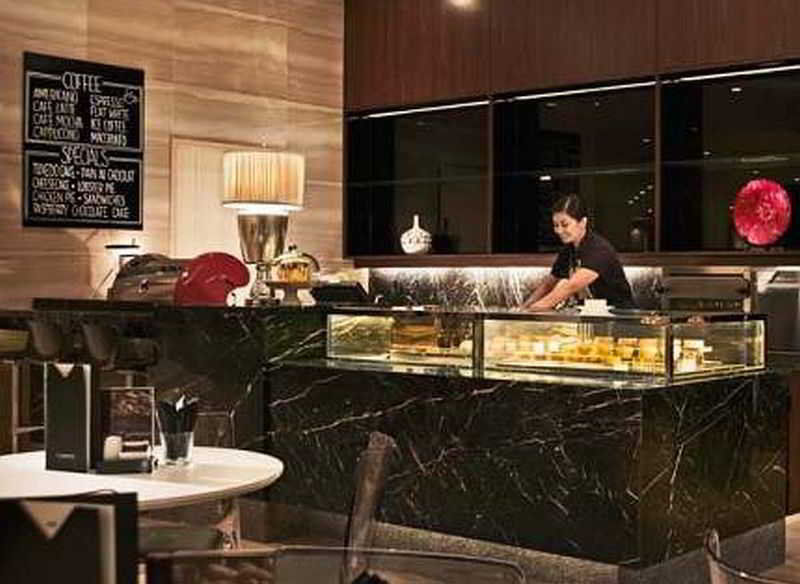 Carlton Hotel