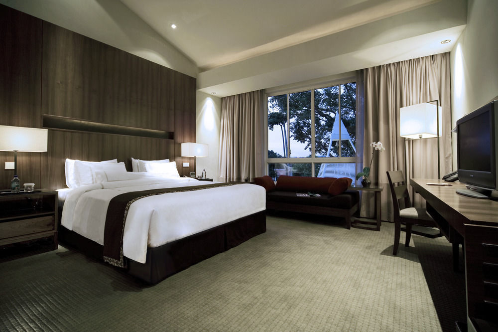 Amara Sanctuary Sentosa Resort