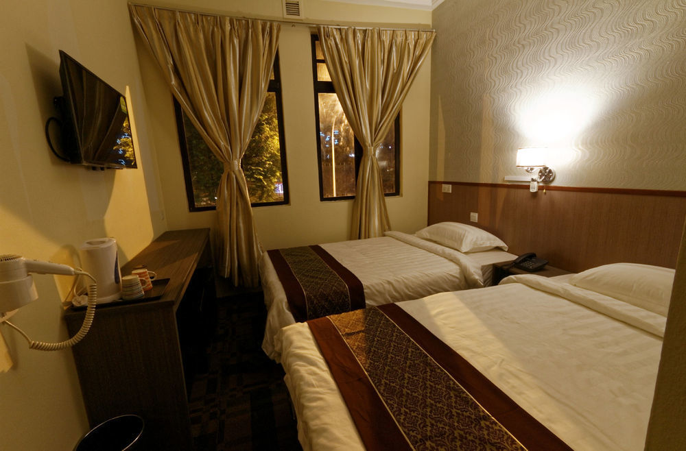 Noble Express, Check In 10pm, Check Out 9am Hotel