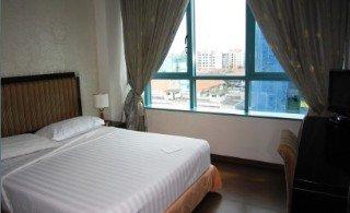 Hotel Reddoorz @ Aljunied 3*