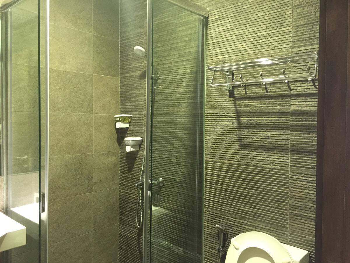 Triple 2 Aparthotel Singapore