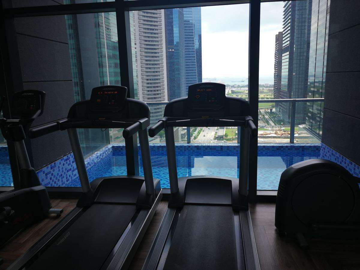Apartment Marina Bay Area Balcony