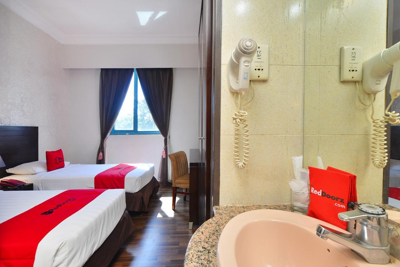 Hotel Reddoorz @ Aljunied