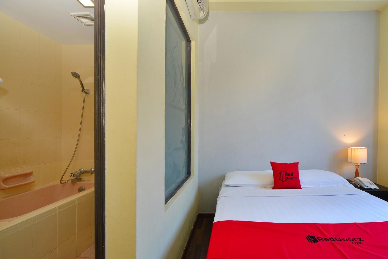 Reddoorz @ Aljunied 3* Singapore