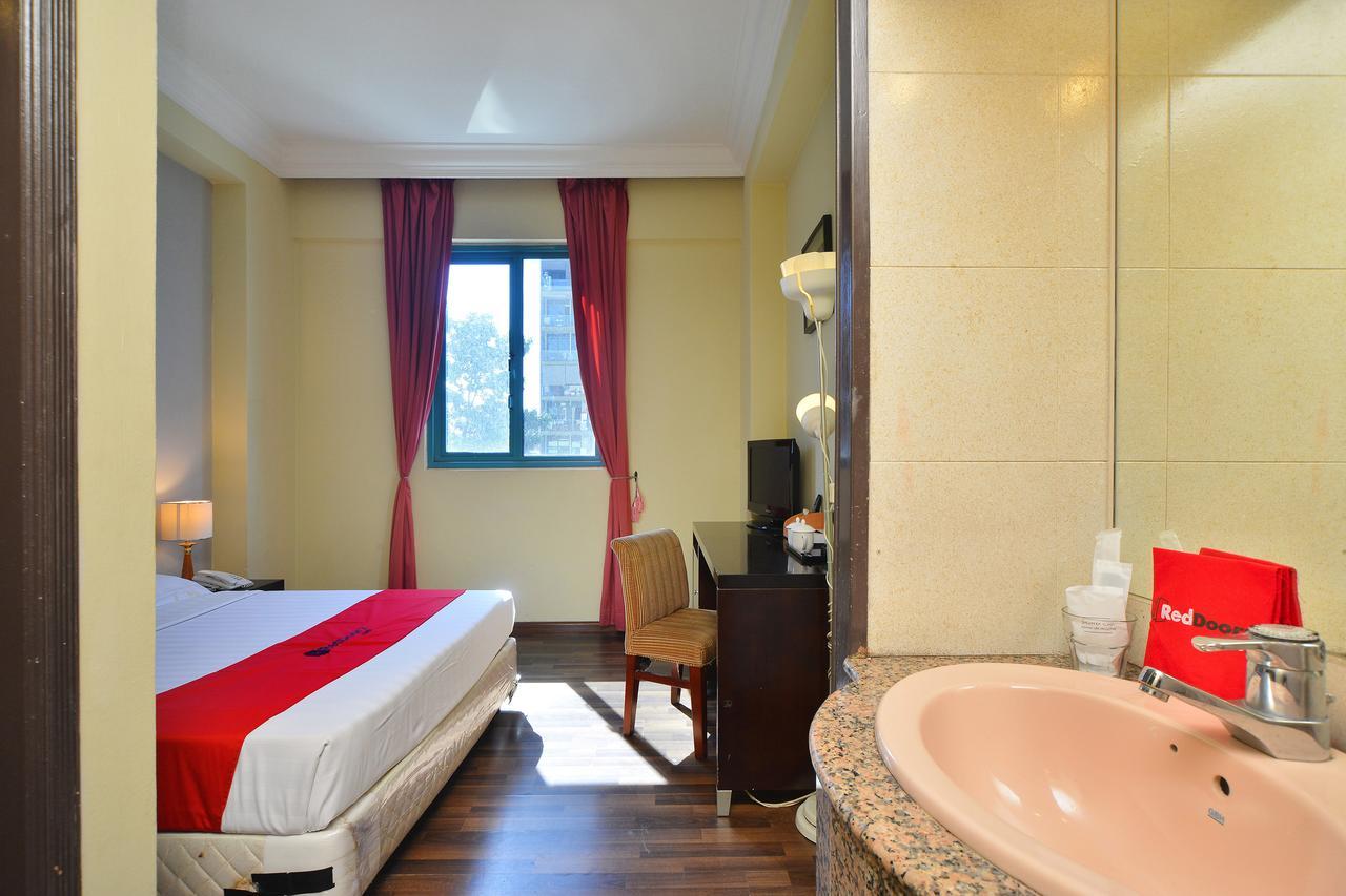 Hotel Reddoorz @ Aljunied Singapore