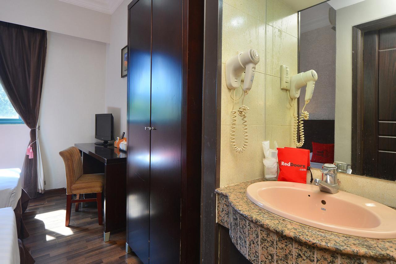 Reddoorz @ Aljunied Hotel Singapore