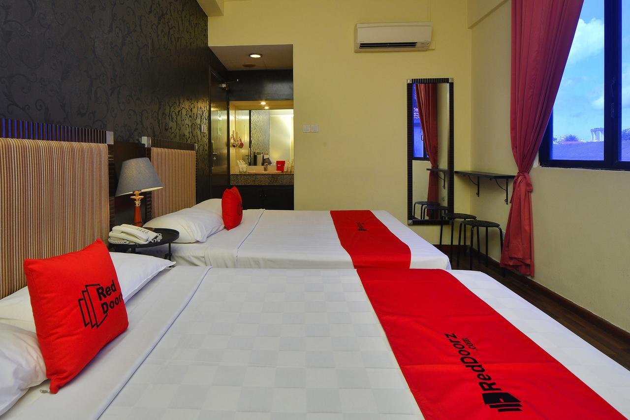 Reddoorz @ Aljunied Singapore
