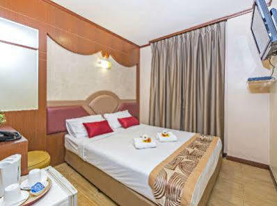 81 Palace - Newly Renovated 2* Singapore