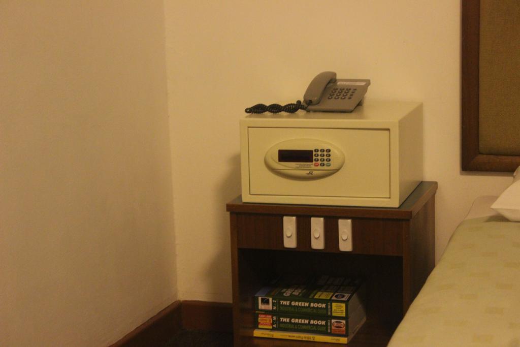 Supreme Hotel 3*