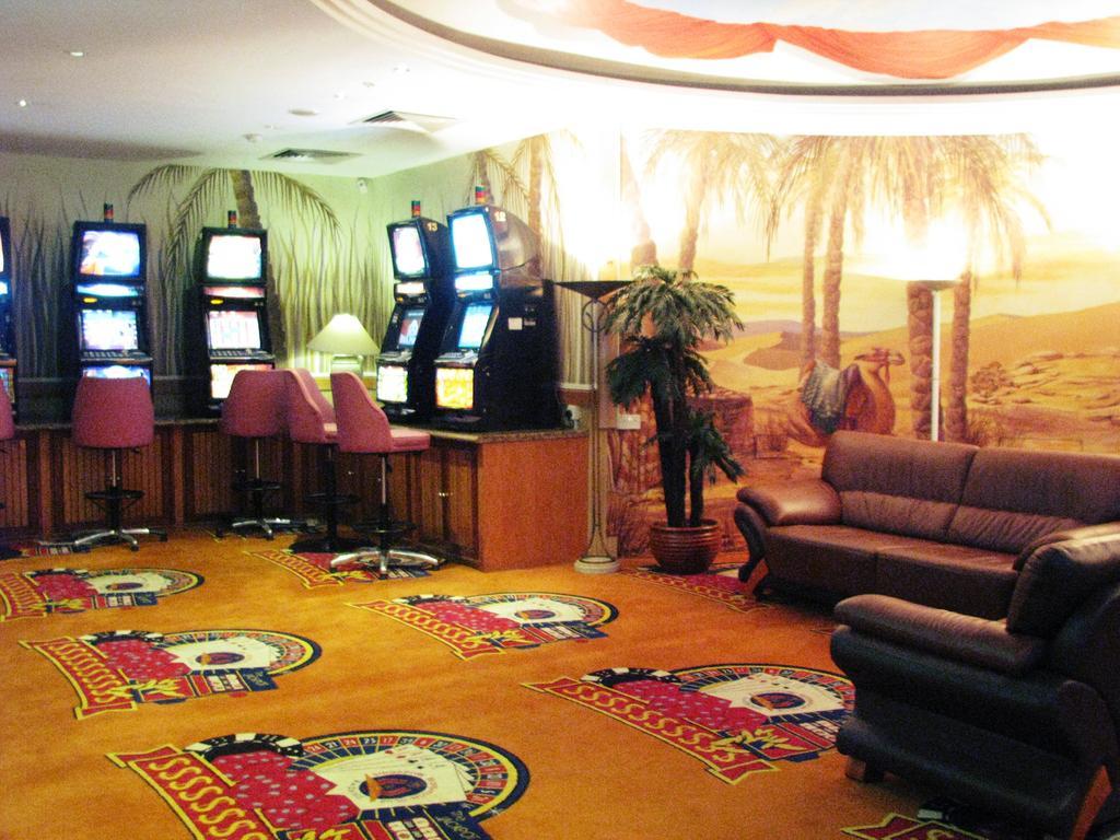The At Recreation Club 4* Singapore