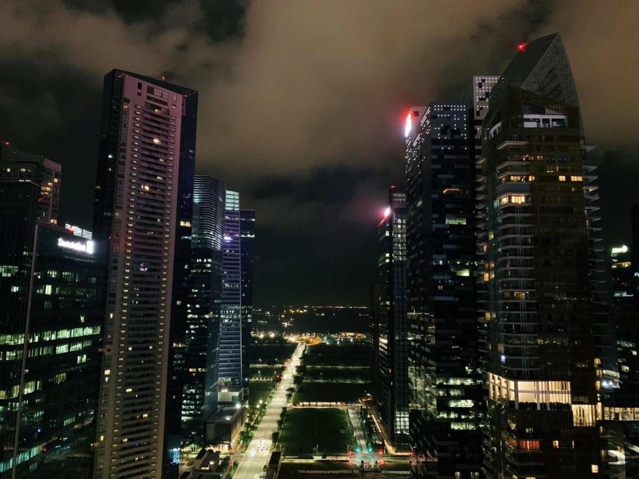 Apartment Marina Bay Area Balcony