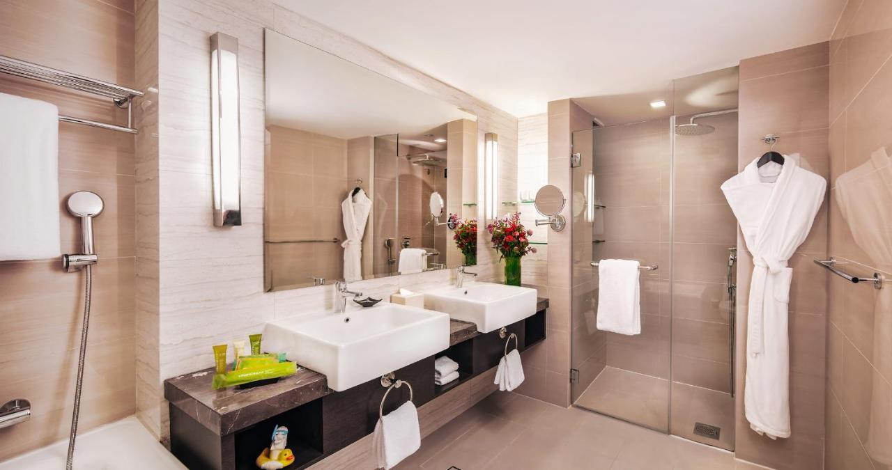 Royal Plaza On Scotts Hotel 5*
