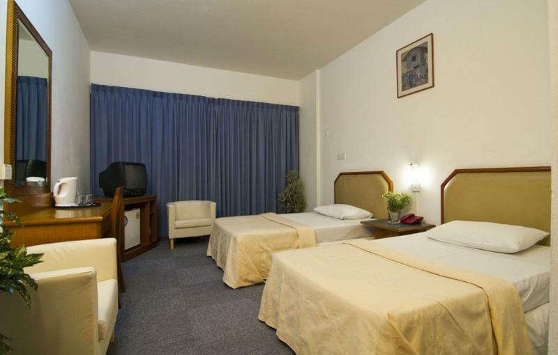 Hotel Supreme 3*