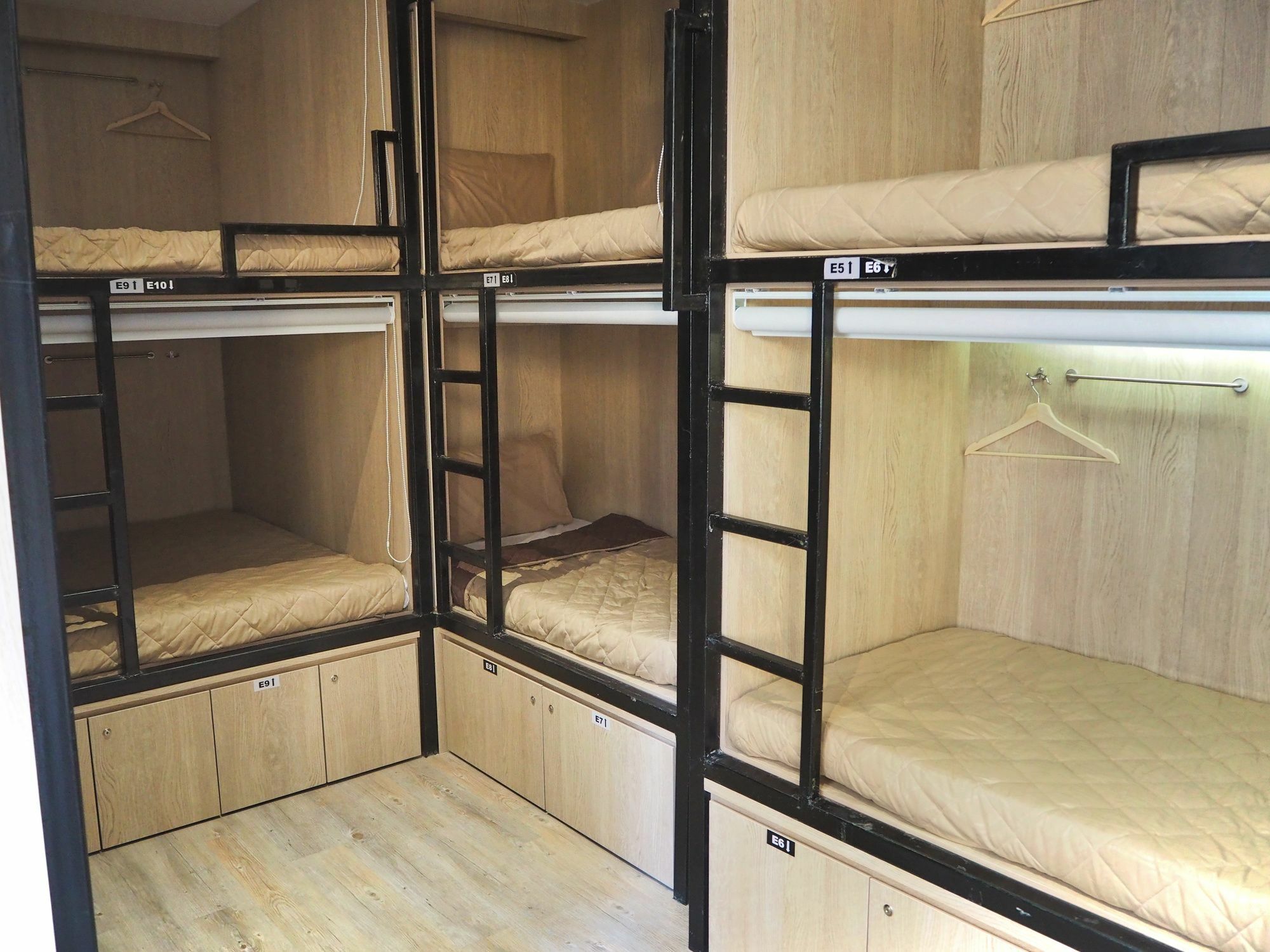 Capsulehotel Atlantis Pods @ Bugis Singapore