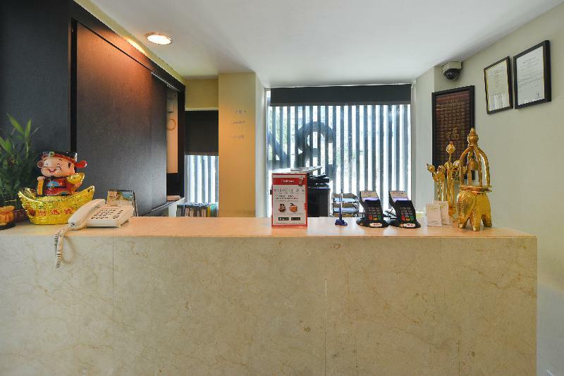 Reddoorz @ Aljunied Singapore