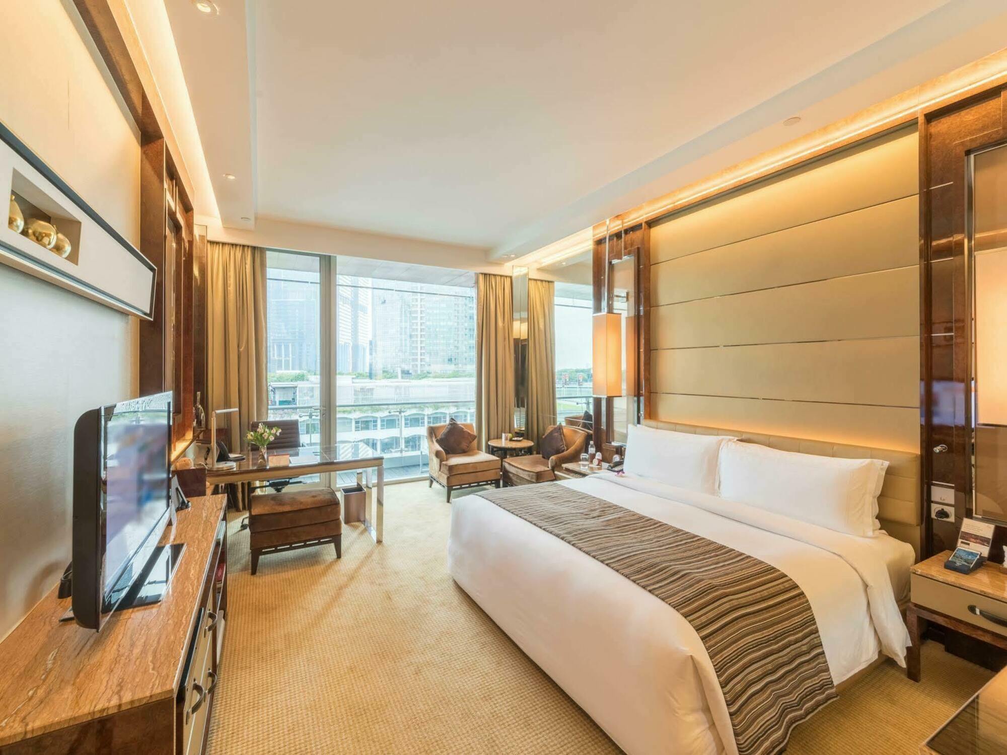 The Fullerton Bay Hotel