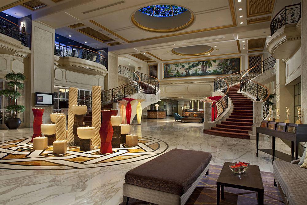 Royal Plaza On Scotts 5* Singapore