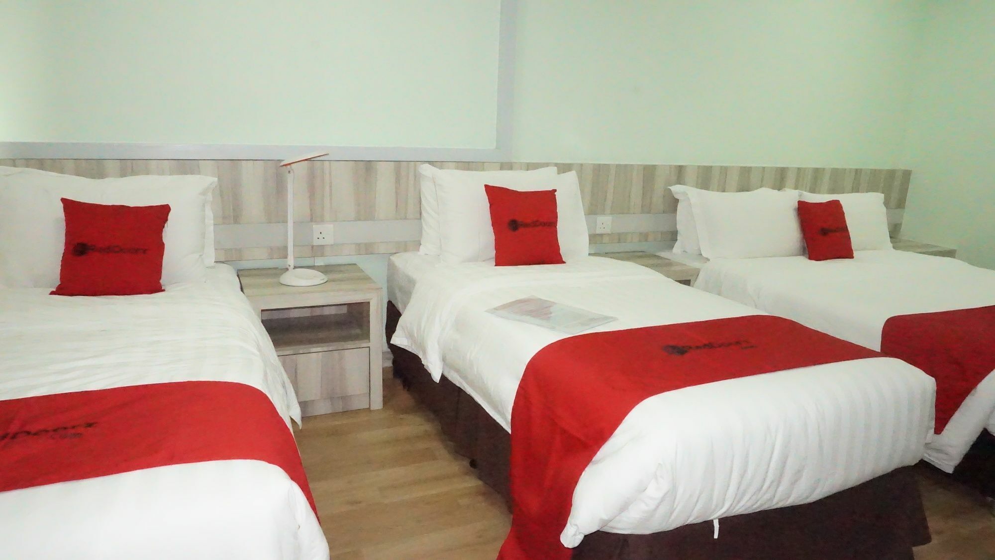 Kembangan 2* Singapore