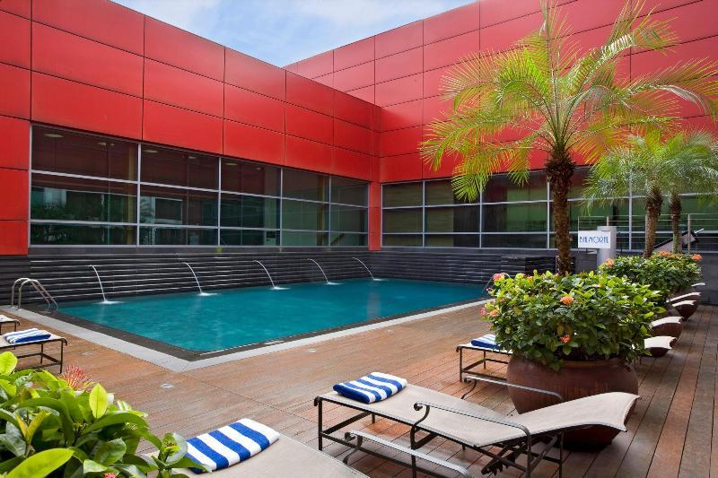 Royal Plaza On Scotts 5* Singapore