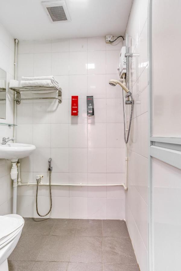 Bed & Breakfast Kembangan 2*
