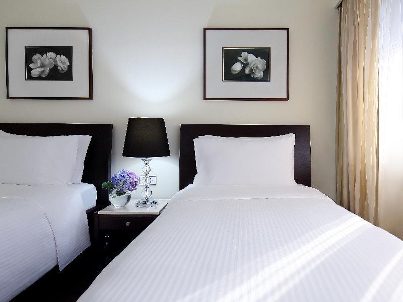 Copthorne King's Hotel 4*